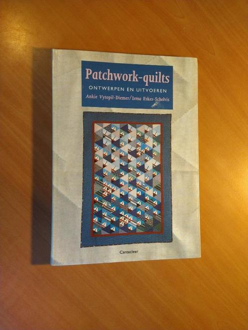 Patchwork quilts ontwerpen en uitvoeren, Boeken, Hobby en Vrije tijd, Zo goed als nieuw, Borduren en Naaien, Ophalen of Verzenden