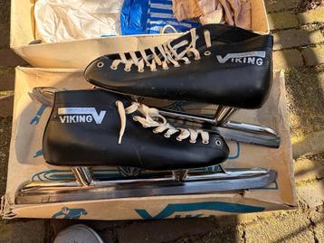 Vintage noren van Viking, ongeveer 50 jaar oud beschikbaar voor biedingen