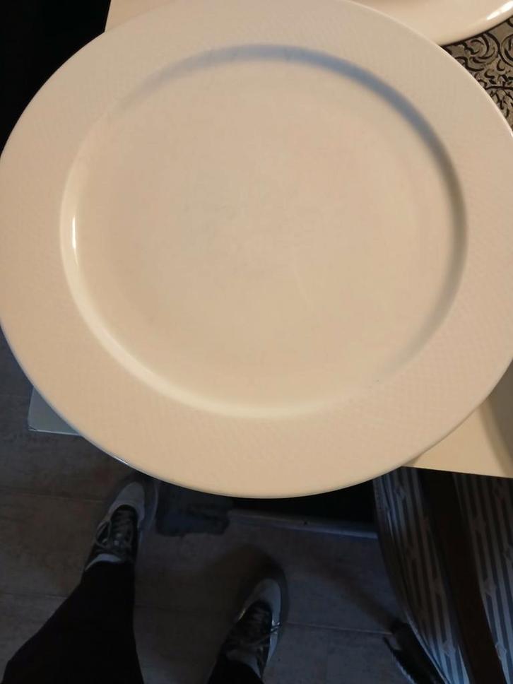 Villeroy & Boch Bord - Effen Design, Huis en Inrichting, Keuken | Servies, Zo goed als nieuw, Bord(en), Effen, Aardewerk, Ophalen