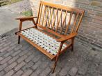 Vintage bankje zonder kussens, Huis en Inrichting, Banken | Bankstellen, Ophalen, Gebruikt, Tweepersoons, Minder dan 150 cm