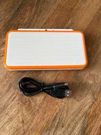 New Nintendo 2DS XL Wit + Lader, Spelcomputers en Games, Spelcomputers | Nintendo 2DS en 3DS, Ophalen of Verzenden, Zo goed als nieuw