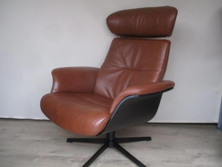 NIEUWSTAAT design relax fauteuil Conform Time Out cognac, Huis en Inrichting, Fauteuils, Zo goed als nieuw, Hout, Leer, Metaal