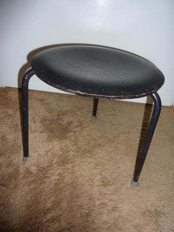 Design krukje Made in Denmark Dot Stool stijl A. Jacobsen beschikbaar voor biedingen