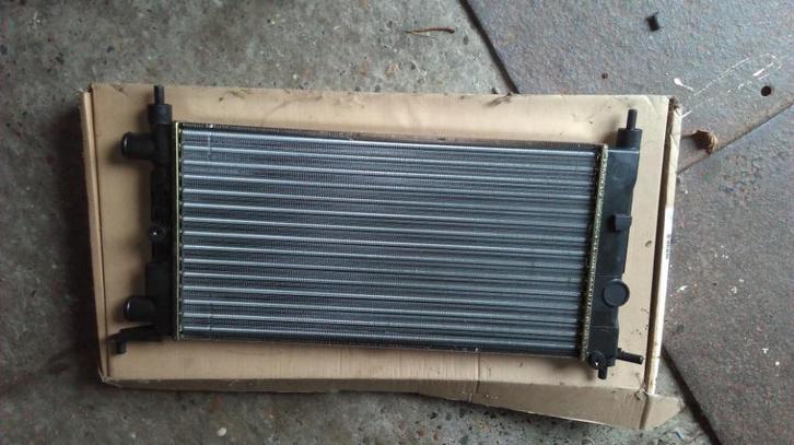 div race onderdelen aangeboden wegens opruimen schuur .5euro, Auto diversen, Overige Auto diversen, Ophalen of Verzenden