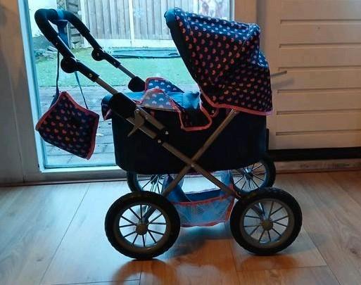 Bayer Design Poppenwagen - Zo Goed Als Nieuw!, Kinderen en Baby's, Speelgoed | Poppen, Zo goed als nieuw, Babypop, Ophalen