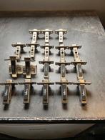 18 keukast scharnieren blum, Doe-het-zelf en Verbouw, Hang- en Sluitwerk, Ophalen, Gebruikt, IJzer, Scharnier