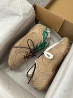 New Balance miu miu Beige Suede Sneakers Maat, Kleding | Dames, Schoenen, Ophalen of Verzenden, Nieuw, Beige, Sneakers of Gympen