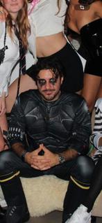 Batman kostuum – Compleet met masker & cape – Maat M/L, Ophalen of Verzenden, Zo goed als nieuw