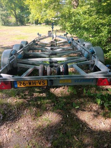 Te koop 3 assige boottrailer beschikbaar voor biedingen