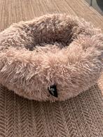 Fris ruikende fluffy donut hondenmand S natural district70, Dieren en Toebehoren, Hondenmanden, Ophalen of Verzenden, Zo goed als nieuw