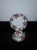 Engels Royal tuscan 1pers onbijtservies met rode&gele rozen, Verzenden