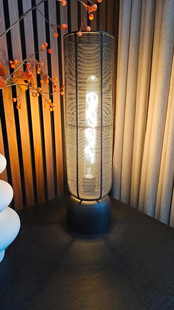 Trendy Tafellamp incl. E27 lamp beschikbaar voor biedingen