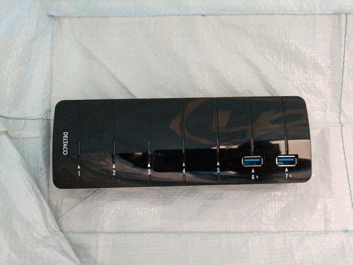 7-Poorts USB 3.0 Hub met Voedingskabel en losse voeding, Computers en Software, USB Sticks, Zo goed als nieuw, 2 TB of meer, Ophalen of Verzenden