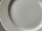 Villeroy & Boch tipo/ easy borden diameter 28.8, Huis en Inrichting, Keuken | Servies, Bord(en), Gebruikt, Ophalen of Verzenden