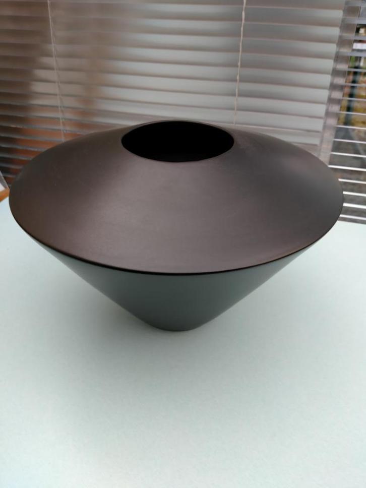 Grote Art Deco aardewerk vaas van Claude Dumas, Huis en Inrichting, Woonaccessoires | Vazen, Zo goed als nieuw, Zwart, Minder dan 50 cm