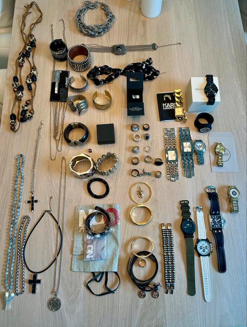 Sieraden & Horloge Collectie, Sieraden, Tassen en Uiterlijk, Armbanden, Gebruikt, Overige materialen, Zilver, Met bedels of kralen