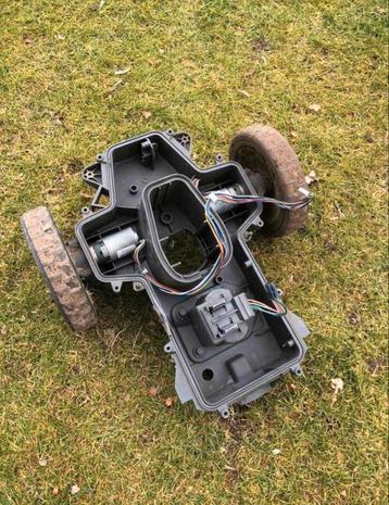 Husqvarna robotmaaier 105 / 305 / 308 onderstel beschikbaar voor biedingen