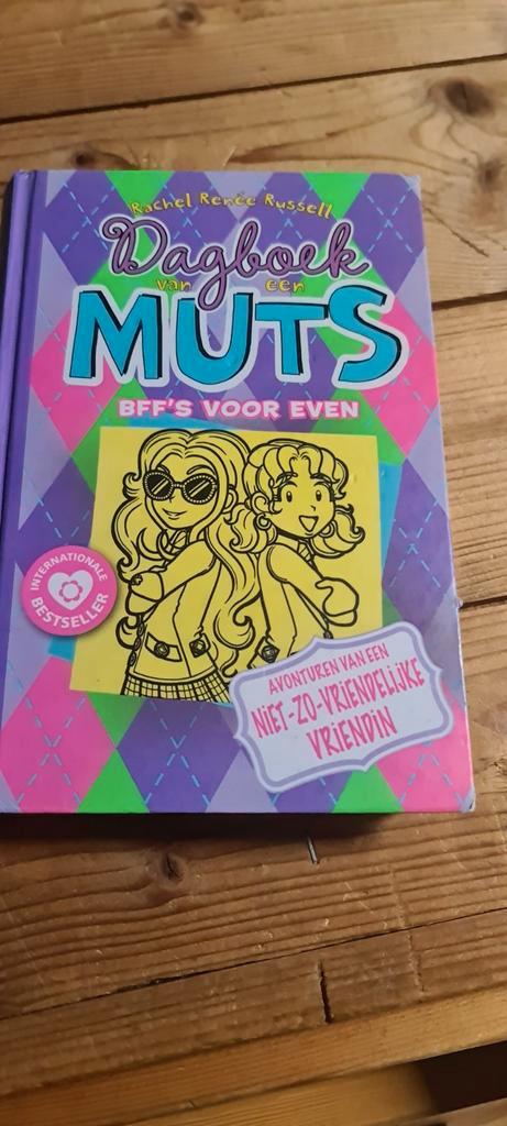 Rachel Renée Russell - BFF's voor even, Boeken, Kinderboeken | Jeugd | 10 tot 12 jaar, Zo goed als nieuw, Ophalen of Verzenden