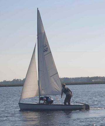 470 Zeilboot Olympische Klasse Zwart Splash Trapeze Laser beschikbaar voor biedingen