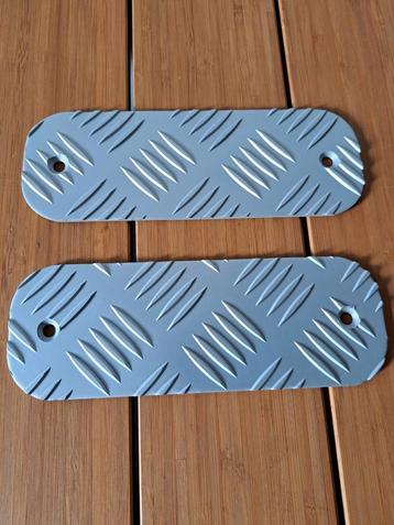 DEFENDER TRAANLPAAT OP BUMPER OEM beschikbaar voor biedingen