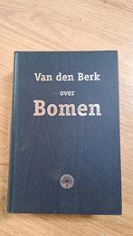 Van den Berk over Bomen - Prachtig Boek, Ophalen of Verzenden, Gelezen, Bloemen, Planten en Bomen, Van den Berk