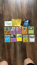 10 pokemon kaarten met 6 hoesjes en een vstar kaart, Hobby en Vrije tijd, Verzamelkaartspellen | Yu-gi-Oh!, Ophalen of Verzenden