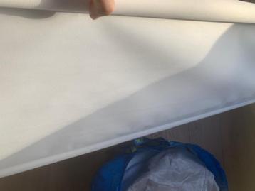 Rolgordijn beschikbaar voor biedingen