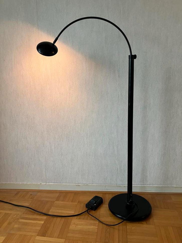 Zwarte Staande Lamp met Dimmer, Huis en Inrichting, Lampen | Vloerlampen, Gebruikt, 100 tot 150 cm, Metaal, Ophalen