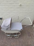 Oude poppenwagen met 2 poppen., Ophalen, Gebruikt, Overige typen