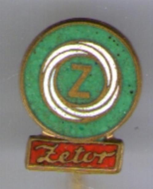 ZETOR Z groen/rood email op koper tractor speldje ( E_202 ), Verzamelen, Speldjes, Pins en Buttons, Zo goed als nieuw, Speldje of Pin