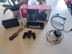 Nintendo switch V1 + 1TB SD Card + Extra's, Spelcomputers en Games, Spelcomputers | Nintendo Switch, Gebruikt, Met 2 controllers