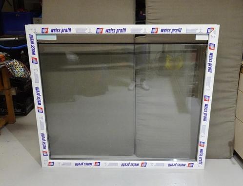 Weiss Profil - Vast Raam 140 x 120 cm NIEUW, Doe-het-zelf en Verbouw, Kozijnen en Schuifpuien, Nieuw, Raamkozijn, Kunststof, 75 tot 150 cm