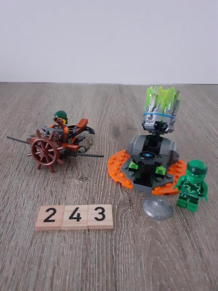 Lego Ninjago 70687..40421, Kinderen en Baby's, Speelgoed | Duplo en Lego, Gebruikt, Lego, Complete set, Ophalen of Verzenden