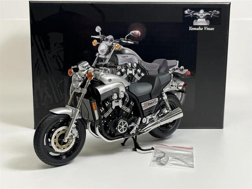 Yamaha V-max 1993 Silver metallic Minichamps NIEUW in OVP !!, Hobby en Vrije tijd, Modelauto's | 1:5 tot 1:12, Nieuw, Motor, 1:9 t/m 1:12