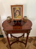 Louis XVI-stijl tafeltje / bijzet meubel / bijzettafeltje, Ophalen