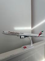 Emirates Vliegtuig Schaalmodel, Ophalen of Verzenden, Zo goed als nieuw, Schaalmodel