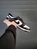 Nike Jordan 1 low black panda's, Ophalen of Verzenden, Zo goed als nieuw