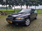 Volvo V70 2.4T 200PK / NIEUWE APK/ OPEN DAK/ LEDER/ AIRCO, Auto's, Volvo, 1800 kg, Zwart, Zwart, Stationwagon