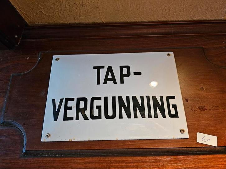 Emaille Bord - Tapvergunning, Antiek en Kunst, Antiek | Emaille, Ophalen