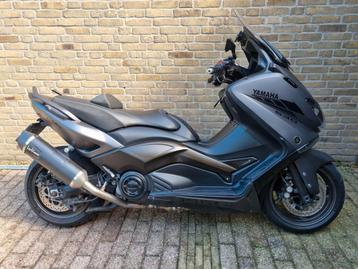Yamaha TMAX 530 met Leovince uitlaat beschikbaar voor biedingen
