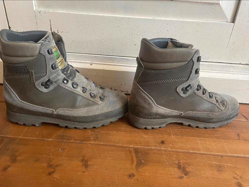 Stevige meindl wandelschoenen goretex maat 8 = 42, Sport en Fitness, Bergsport en Wandelen, Gebruikt, Schoenen, Ophalen of Verzenden