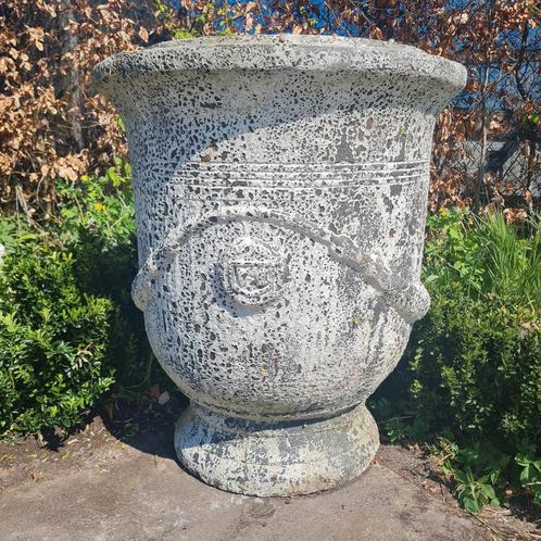 Twee grote tuinvazen, Tuin en Terras, Tuinvazen, Zo goed als nieuw, Ophalen