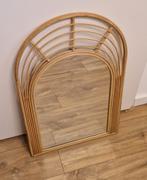 Rotan/bamboe spiegel, Huis en Inrichting, Woonaccessoires | Spiegels, Ophalen, Zo goed als nieuw, Minder dan 50 cm, Minder dan 100 cm