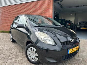 Slechts 95.000km&NAP/Toyota Yaris 1.0 12V Vvt-i 5Drs/2010 beschikbaar voor biedingen