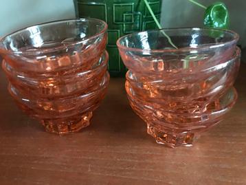 6 vintage jaren dessert schaaltjes roze persglas France beschikbaar voor biedingen