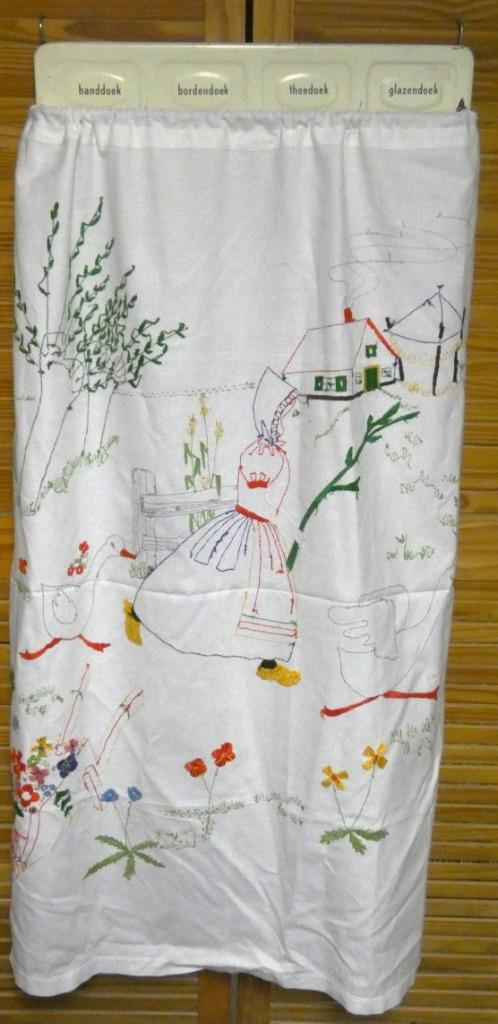 Overdoek/ Voordoek/ boerin en boerderij/ afm. 99x70cm, Antiek en Kunst, Antiek | Keukenbenodigdheden, Ophalen of Verzenden