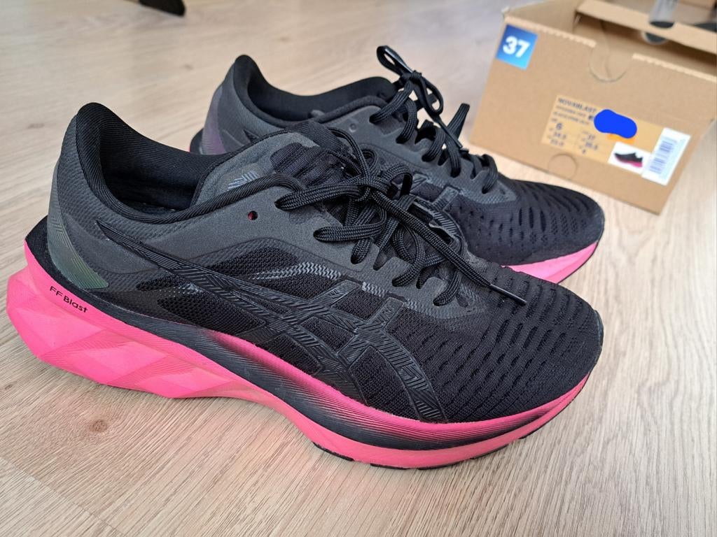 Novablast hardloopschoenen maat 37 asics, Ophalen, Hardloopschoenen, Zo goed als nieuw, Hardlopen
