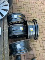 Stalen velgen met wiel doppen, Ophalen of Verzenden, Zo goed als nieuw