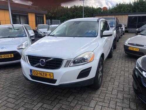 Volvo XC60 2.0 D3 MOMENTUM VOLLEDIG DEALERONDERHOUDEN!!!!, Auto's, Volvo, Bedrijf, XC60, ABS, Airbags, Airconditioning, Bluetooth