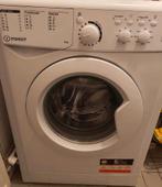 wasmachine Indesit, Ophalen, 1200 tot 1600 toeren, 4 tot 6 kg, Zo goed als nieuw
